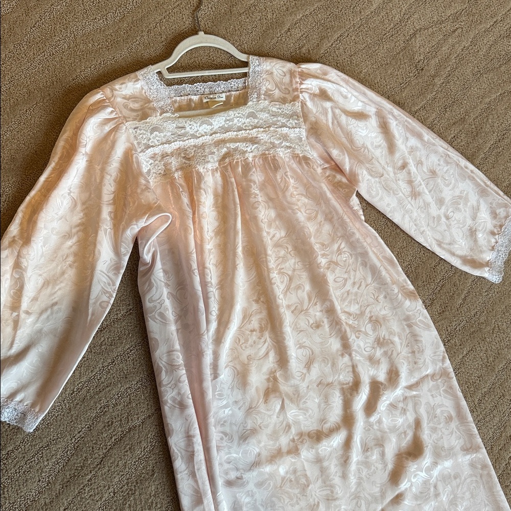 Dior Soft Pink Lace Robe - Picture 10 of 12